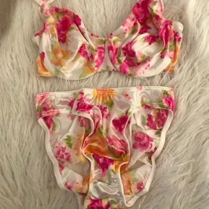NWOT VICTORIAS SECRET SECOND SKIN SATIN BRA/PANTY SET